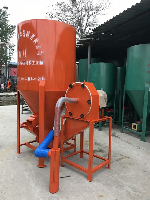 小型飼料粉碎機(jī)、制粒機(jī)在飼料生產(chǎn)中的關(guān)鍵功能與價(jià)值
